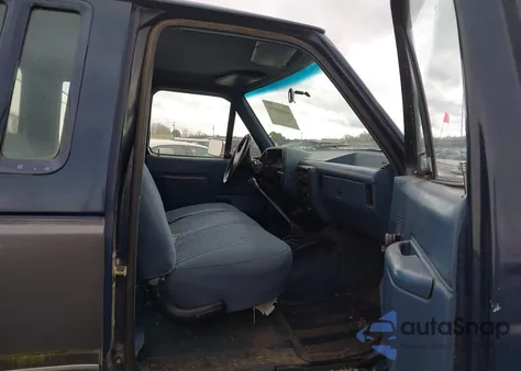 1988 Ford F250 z USA, uszkodzony, nr VIN 1FTHX26G2JKB05238